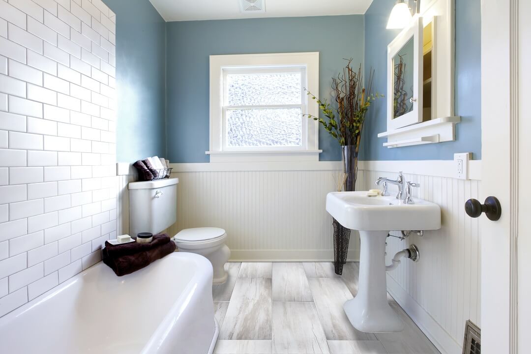 Design experts explain how to choose bathroom flooring